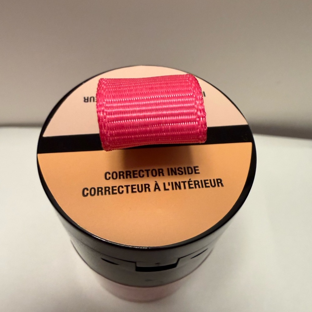 🩷Foundation Bundle! - Picture 7 of 10